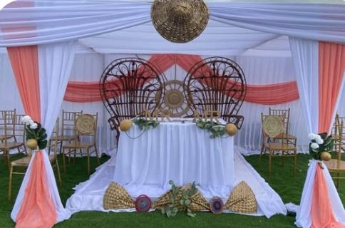 Célébration Nuptiale Rustique et Élégante